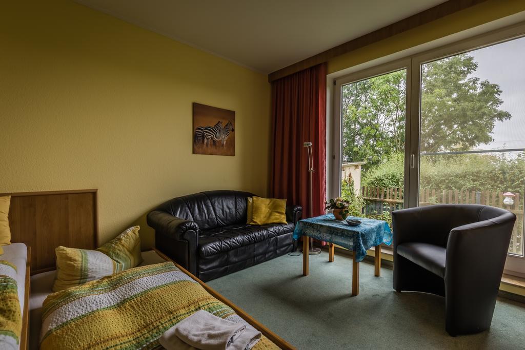 Hotel-Pension Am Rosarium Sangerhausen Pokoj fotografie
